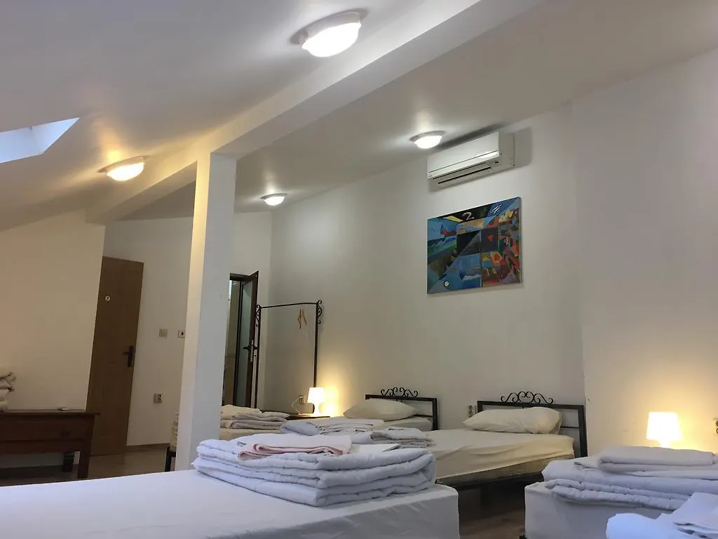 Art Hostel And B&B Sofia 0*,